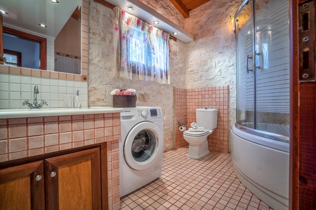 アリケス Melissa Stone Houseヴィラ エクステリア 写真